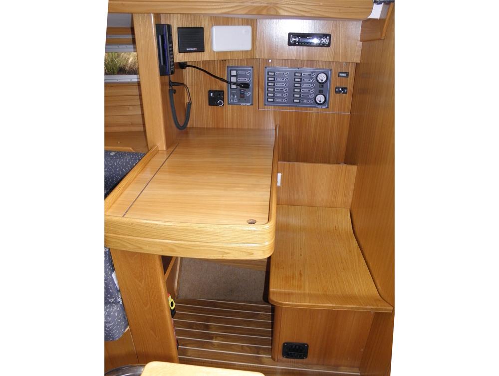 Saloon, Accommodation